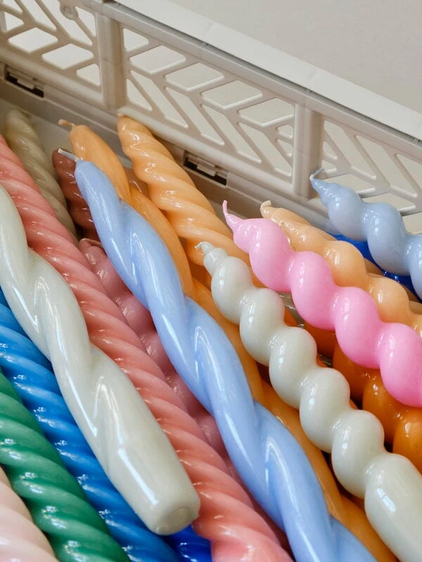 Hay Lange, Gedrehte Kerzen, 6 Stück, Grün - Dunkelrosa - Orange 2 Hay Lange, Gedrehte Kerzen, 6 Stück, Grün - Dunkelrosa - Orange – Bild 2