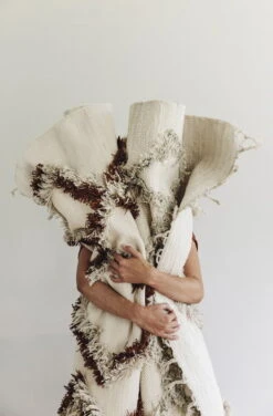 Teppich Tie 170 X 240 Cm, Braun -Günstig Heimdekoration FINARTE Tie by Saana ja Olli mood3