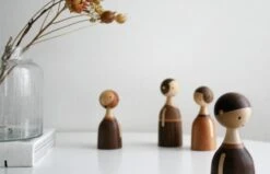 Kin Girl Figur -Günstig Heimdekoration kin 1